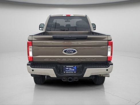 Certified 2017 Ford F250 XLT w/ XLT Value Package image 8