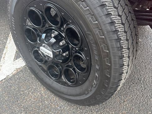 Used 2026 Ford F250 Lariat w/ Black Appearance Package image 4