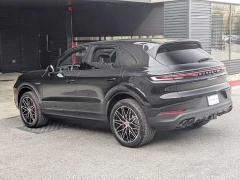 New 2026 Porsche Cayenne S AWD/4WD image 3