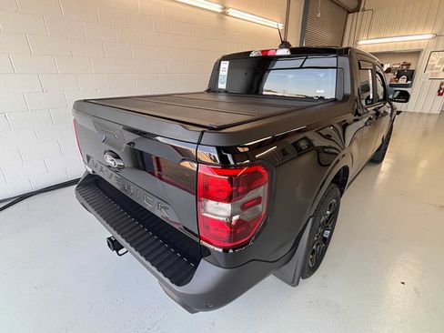 Used 2025 Ford Maverick XLT w/ Equipment Group 301A AWD/4WD image 8