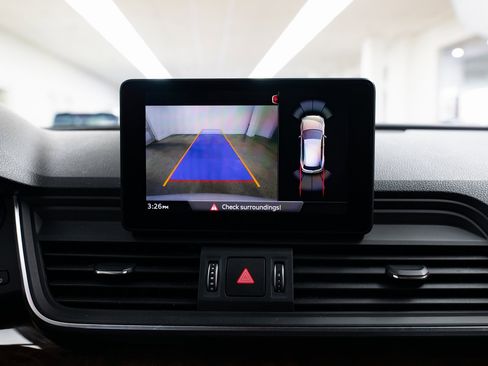 Used 2018 Audi Q5 2.0T Premium Plus w/ Premium Plus Package image 14