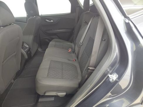 Used 2021 Chevrolet Blazer LT FWD image 3