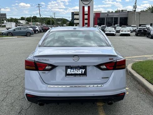 Certified 2023 Nissan Altima 2.0 SR FWD image 27