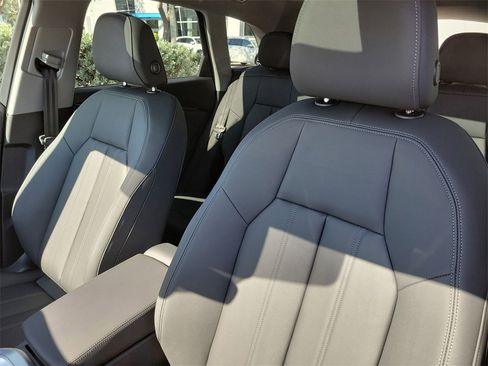 Certified 2025 Audi Q5 Premium w/ Convenience Package image 23