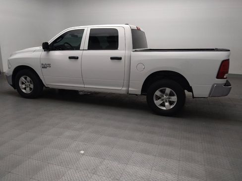 Used 2022 RAM 1500 Classic SLT RWD image 3