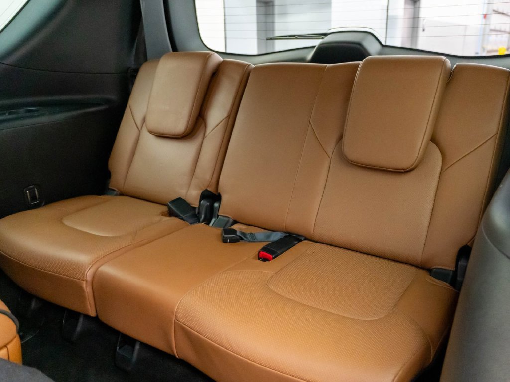Certified 2023 INFINITI QX80 Sensory w/ Cargo Package AWD/4WD image 18