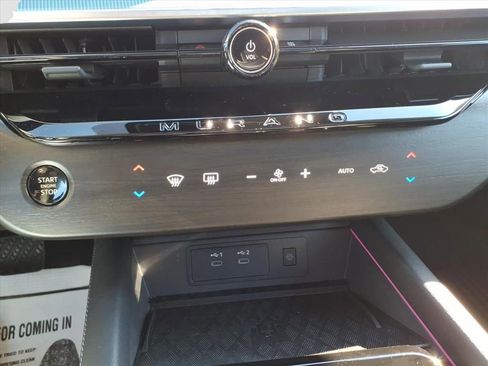 Used 2025 Nissan Murano SL AWD/4WD image 23