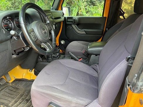 Used 2013 Jeep Wrangler Sport AWD/4WD image 10