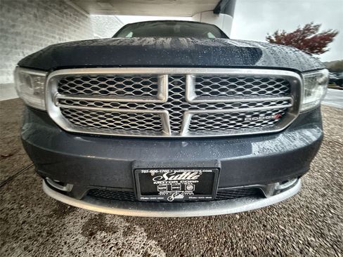 Used 2020 Dodge Durango SXT image 28
