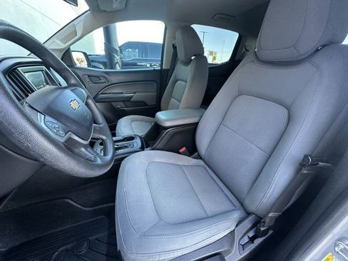 Used 2018 Chevrolet Colorado W/T w/ WT Convenience Package image 11