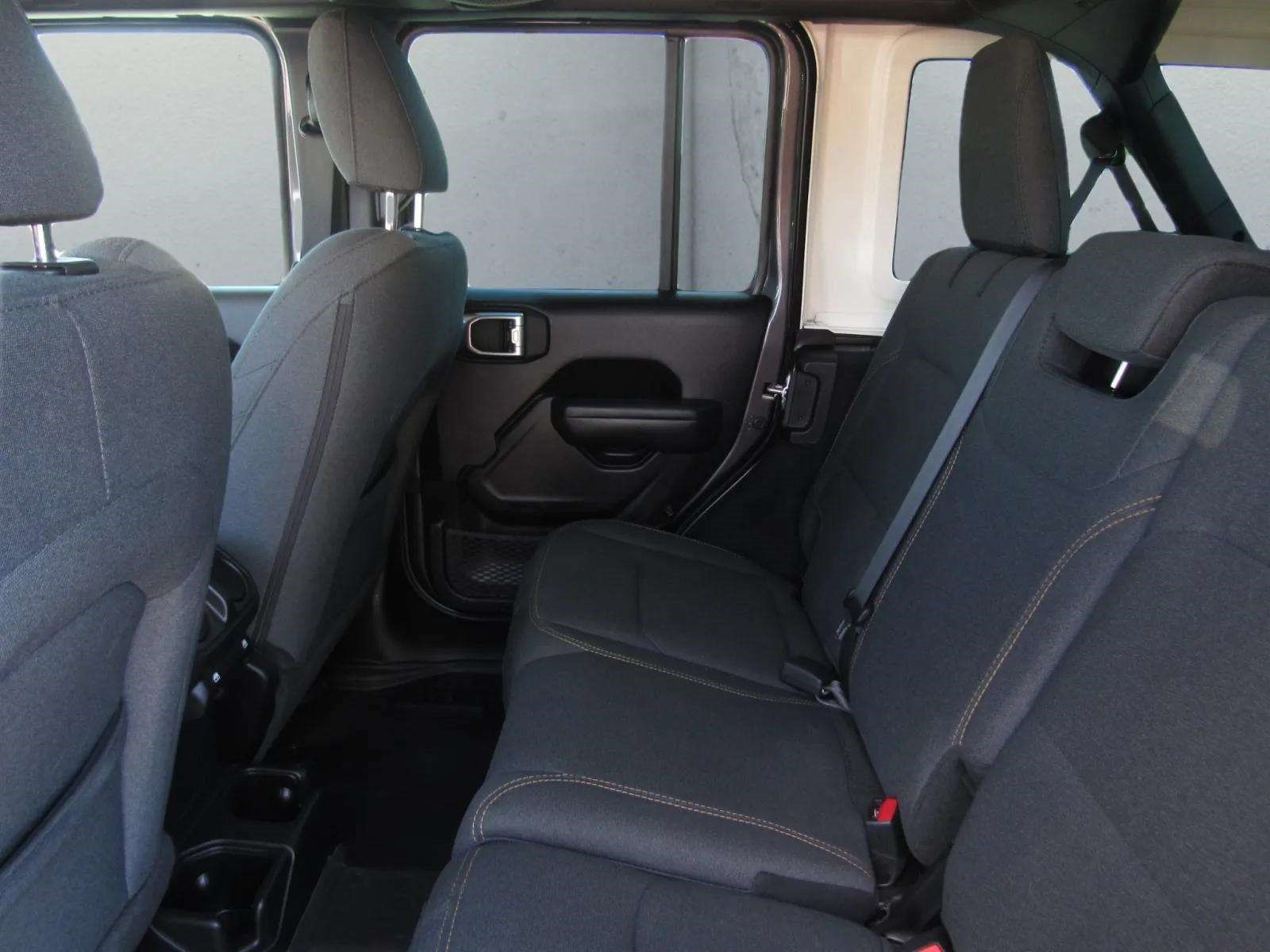 Used 2026 Jeep Wrangler Unlimited Sport AWD/4WD image 13
