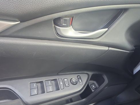 Used 2019 Honda Civic LX image 27