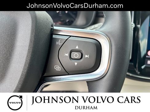 Used 2023 Volvo XC40 B5 Plus w/ Driver Assist Package AWD/4WD image 18