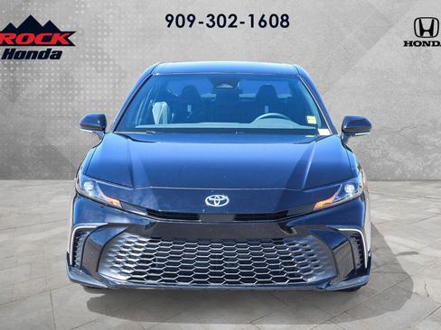 Used 2026 Toyota Camry SE FWD image 2