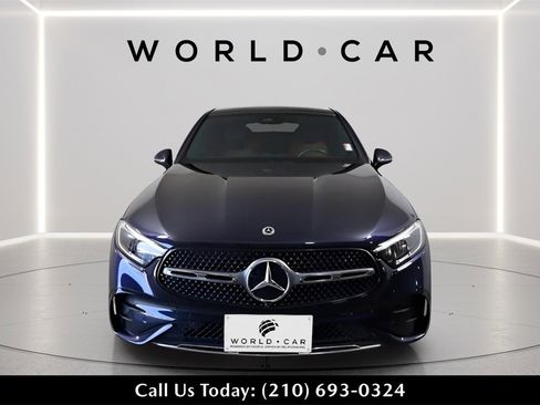Used 2024 Mercedes-Benz GLC 300 4MATIC image 2