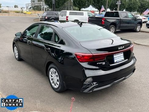 Used 2023 Kia Forte LX FWD image 5