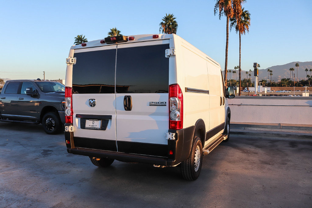 Used 2025 RAM ProMaster 2500 w/ U-Haul Equipment Group FWD image 9