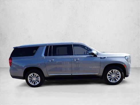 Used 2021 GMC Yukon XL SLT AWD/4WD image 5