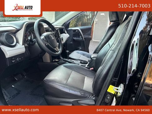 Used 2015 Toyota RAV4 LE FWD image 8