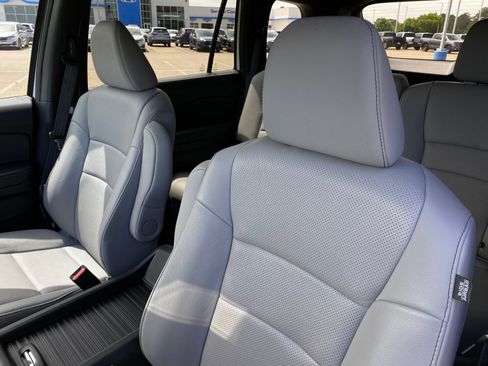 Used 2023 Honda Passport EX-L image 13