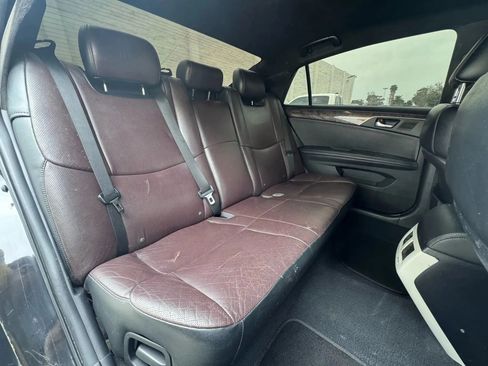 Used 2011 Toyota Avalon Limited image 25