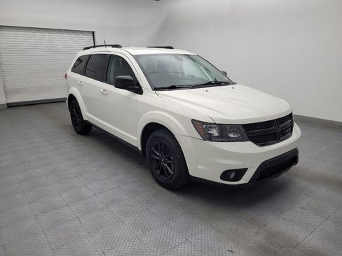 Used 2019 Dodge Journey SE w/ Premium Group FWD image 13