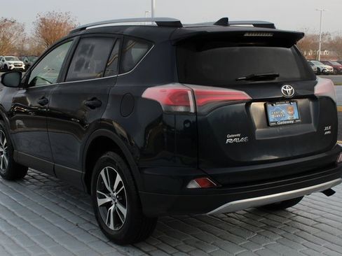 Used 2018 Toyota RAV4 XLE image 3