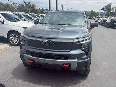 Used 2026 Chevrolet Silverado EV Trail Boss AWD/4WD image 11