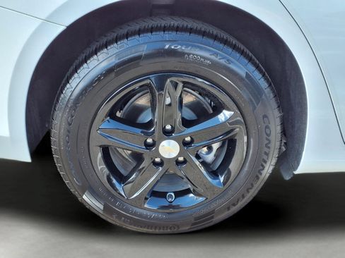 Used 2023 Chevrolet Malibu LS FWD image 9