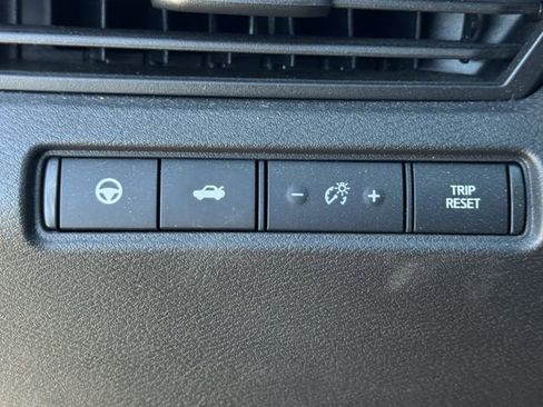 Used 2024 Nissan Altima 2.5 SL FWD image 23