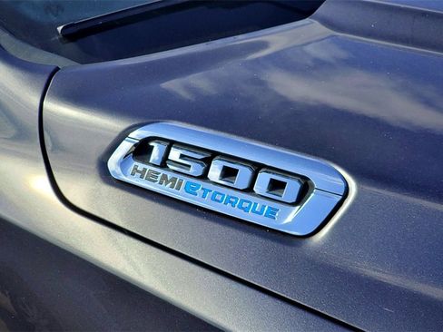 Used 2022 RAM 1500 Laramie w/ Laramie Southwest Edition image 5