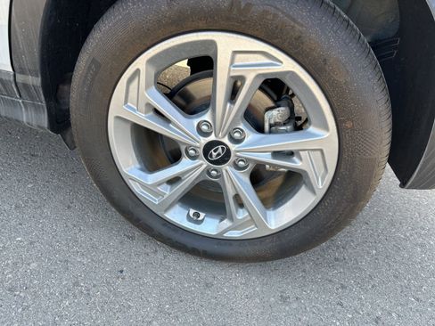 Used 2023 Hyundai Kona SEL image 8