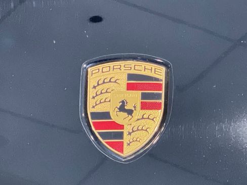 Used 2018 Porsche Macan S w/ Premium Package Plus image 10