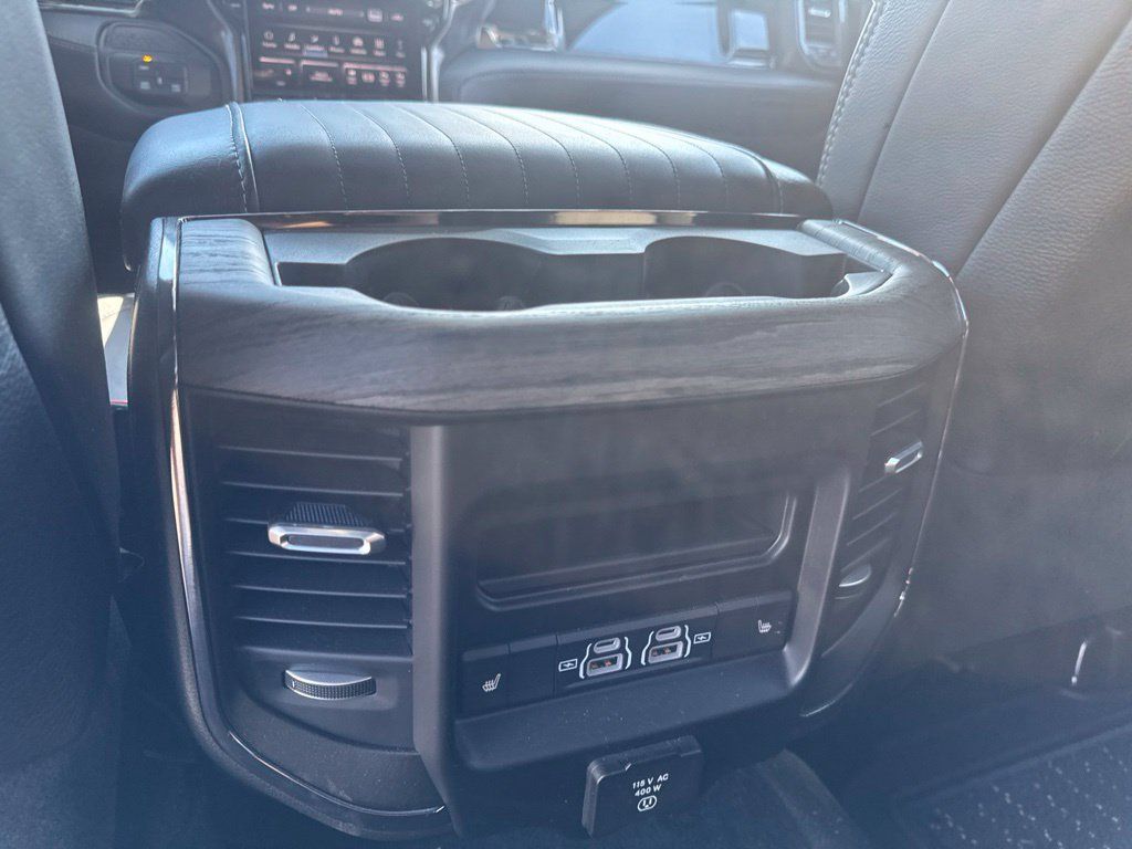 Used 2026 RAM 2500 Limited AWD/4WD image 31
