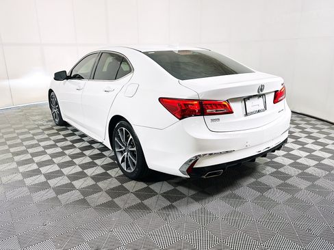 Used 2018 Acura TLX w/ Technology Package AWD/4WD image 5