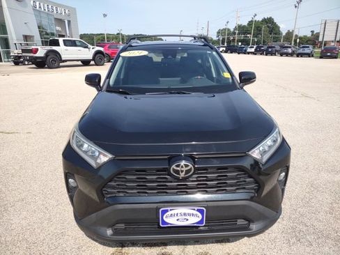 Used 2021 Toyota RAV4 XLE FWD image 9