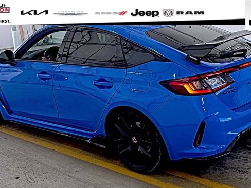 Used 2025 Honda Civic Type R image 5