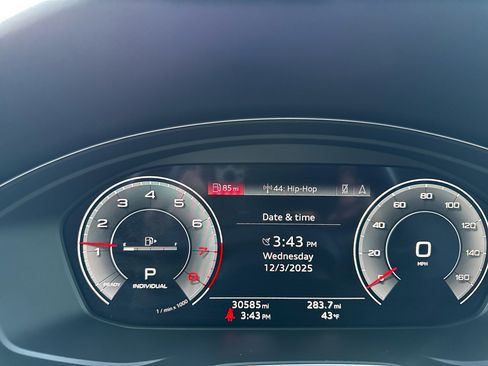 Used 2023 Audi A4 2.0T Premium Plus w/ Premium Plus Package image 40