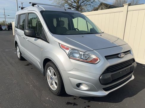 Used 2016 Ford Transit Connect XLT FWD image 2