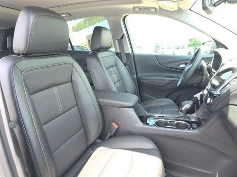 Used 2024 Chevrolet Equinox Premier FWD image 10