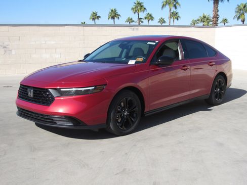 New 2025 Honda Accord SE image 2