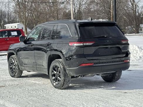 New 2026 Jeep Grand Cherokee Altitude AWD/4WD image 12