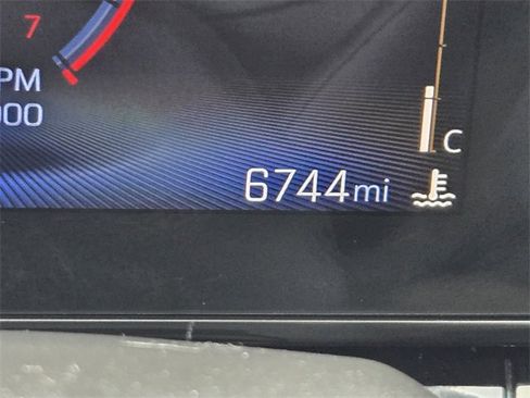 Used 2025 Chevrolet Trax RS image 30