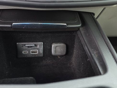 Used 2020 Cadillac XT4 Premium Luxury image 23