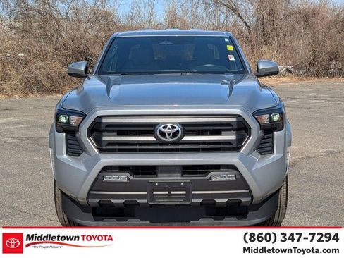 Certified 2024 Toyota Tacoma SR5 AWD/4WD image 8