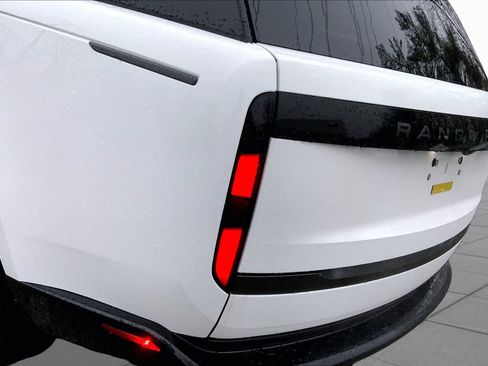 New 2026 Land Rover Range Rover SE AWD/4WD image 5