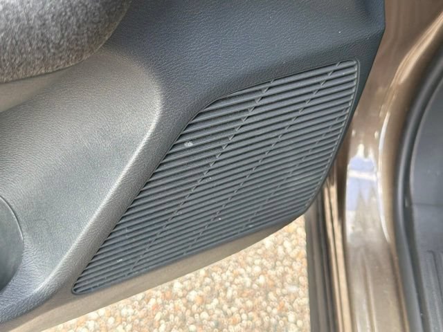 Used 2025 Nissan Kicks SV FWD image 22
