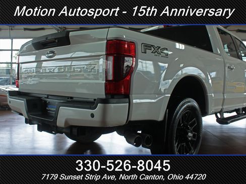 Used 2022 Ford F250 Lariat w/ Black Appearance Package image 10