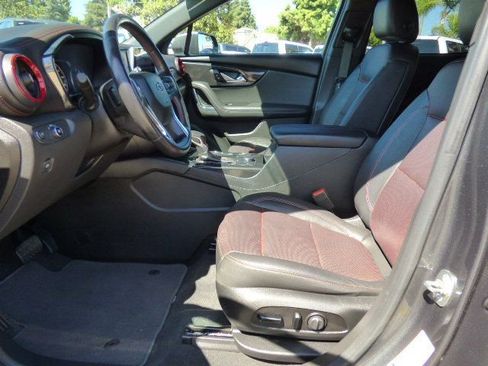 Used 2019 Chevrolet Blazer RS image 28