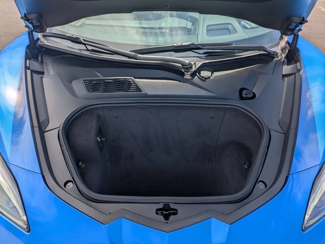 Used 2023 Chevrolet Corvette Stingray Preferred Cpe w/ Z51 Performance Package RWD image 32